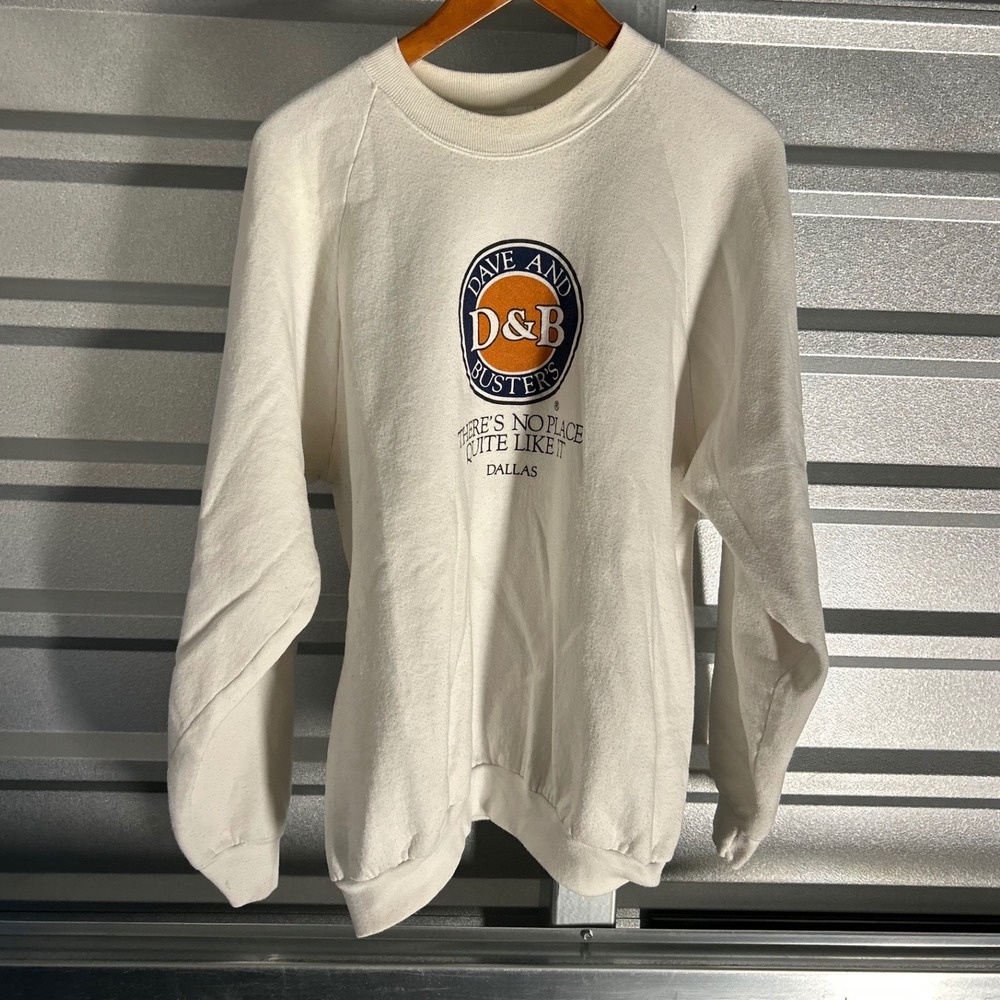 VINTAGE Dave and Busters Dallas 90s Fruit of the Loom Sweatshirt Mens XXL White